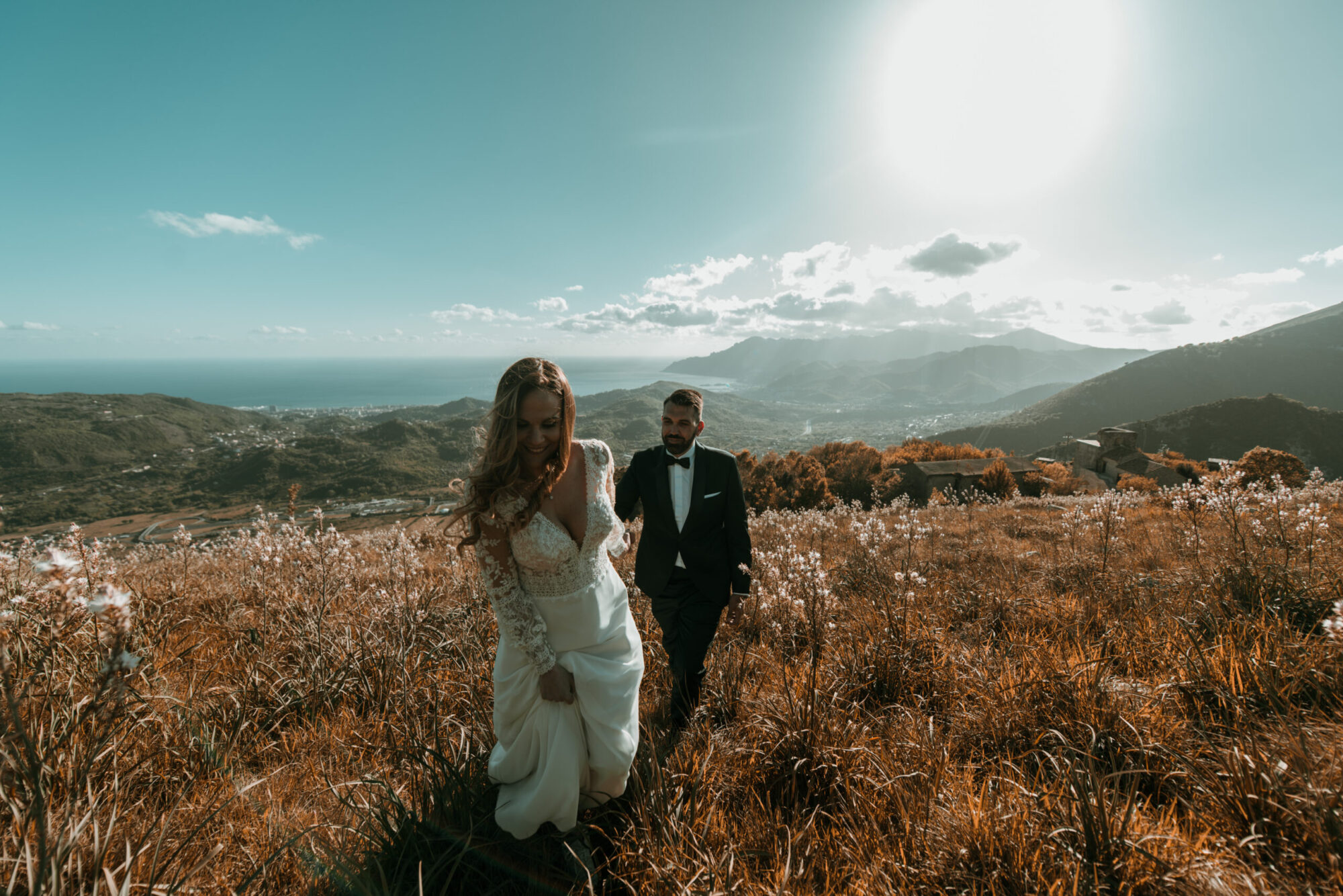 Reportage style wedding photographer
